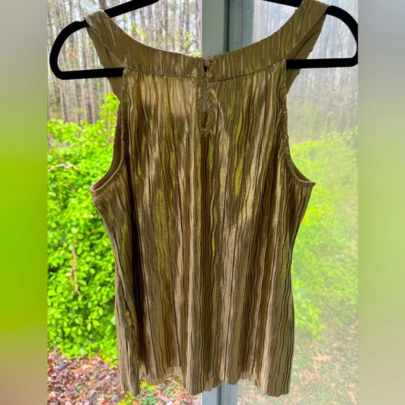 New Direction M Gold metallic layered Special Occasions tank w/back keyhole. - Picture 5 of 7
